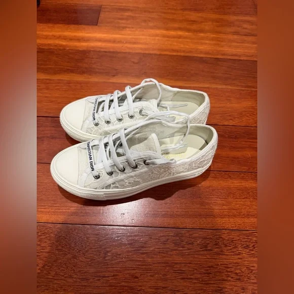 Christian Dior Walk’N’Dior Macrame Ivory Embroidery Sneaker Sz. 36 - Picture 3 of 11